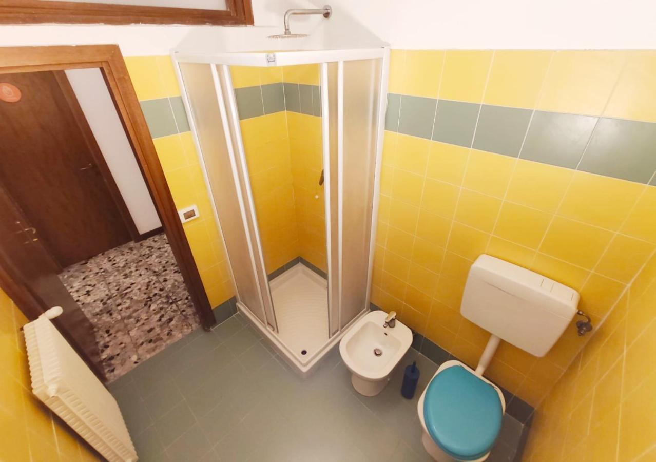 Single Room with Shared Bathroom